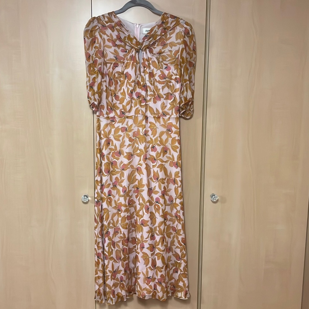 Diane Von Furstenberg, crepe, floral, Size 6 Dress